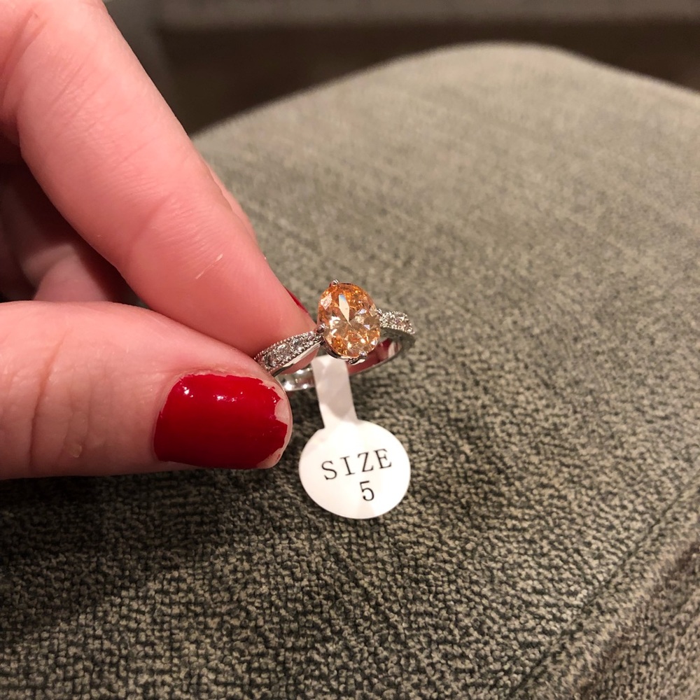 NWT Fragrant Jewels Peaches And Cream Ring Size 5